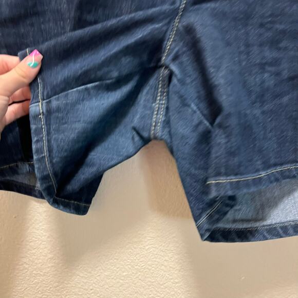 A.N.A A new Approach Mid Rise Dark Wash Denim Jean Shorts Plus Size 20 - Picture 3 of 7